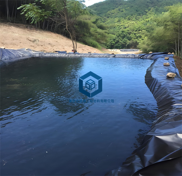 魚塘防滲膜如何進(jìn)行合理存放